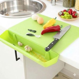 Snijplank met bak voor organisch afval